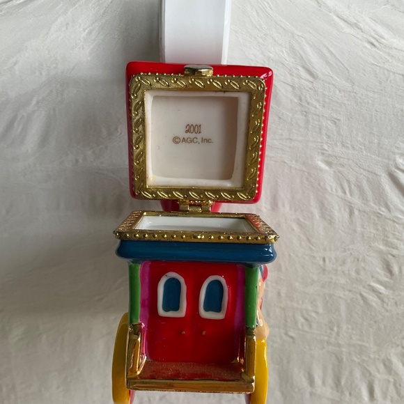 Vintage Carlton Cards Heirloom Collection Tree Ornament Ceramic Train & Bell Set - Picture 5 of 12